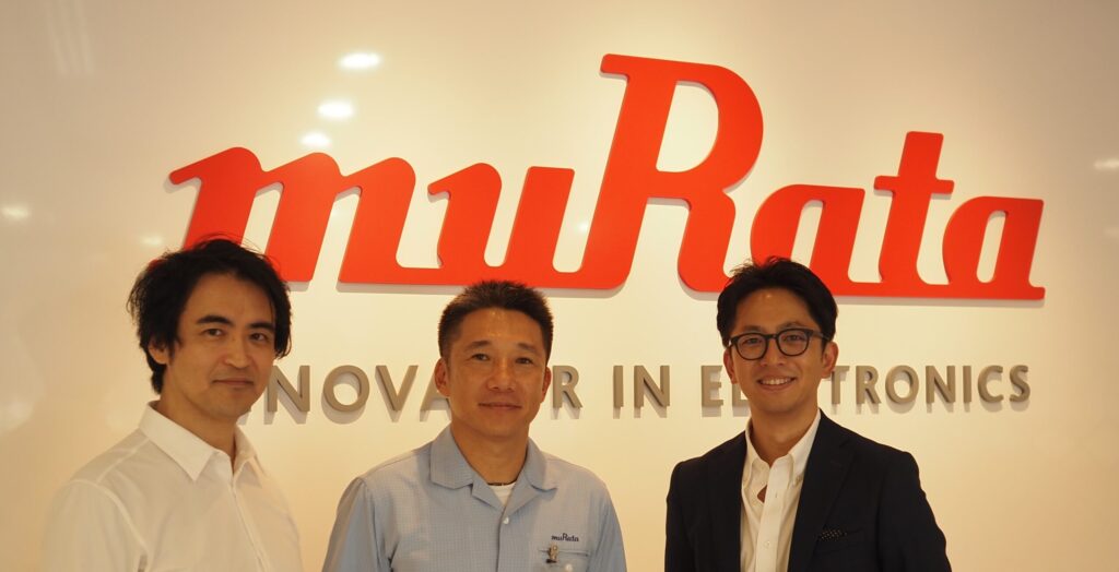 (写真左から)　ASEAN専門家 川端隆史氏、村田製作所シンガポール 泉谷寛 マネジング・ディレクター、SPEEDA ASEAN CEO 内藤靖統